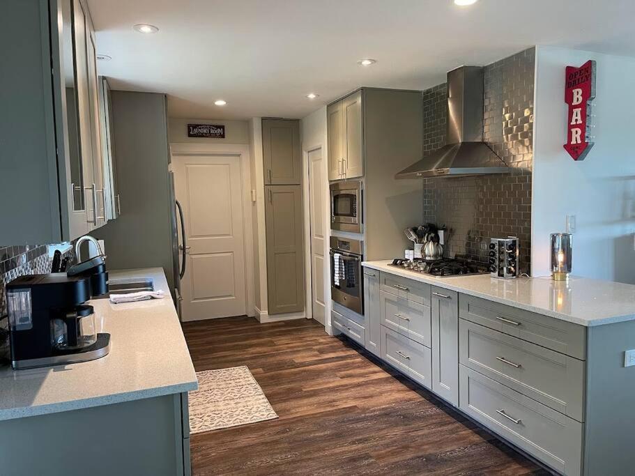 Lakeview Bungalow-Access To Lake, Pool, Gym, &Park Lago Vista Extérieur photo